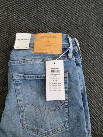 Jean Jack and Jones bleu taille W30 L34 neuf 