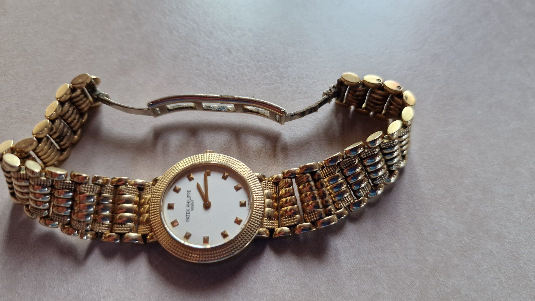 Patek Philippe Uhren: Patek-Philippe Calatrava-Lady – Gebraucht aus Commugny von stschirru 1