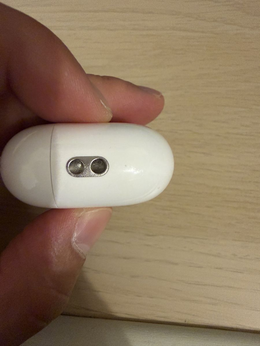 Apple Cuffie: Apple AirPods Pro Ladecase A2700 – Usato da Zürich venduto da fresh0001 5