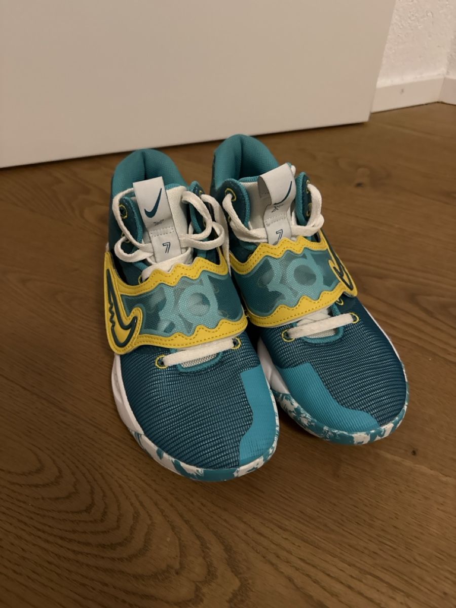 Nike Scarpe per ragazzi: Nike Performance Basketballschuhe Gr. 42.5 – Usato da Unterstammheim venduto da tam_rqw2