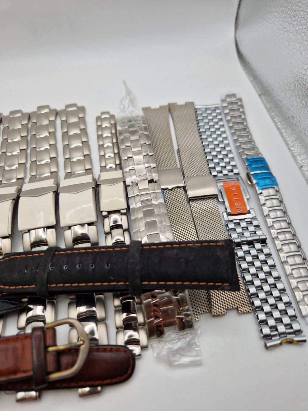 Orologi: Lot de divers bracelets pour montres – Usato da Sembrancher venduto da nat_k8yk 2