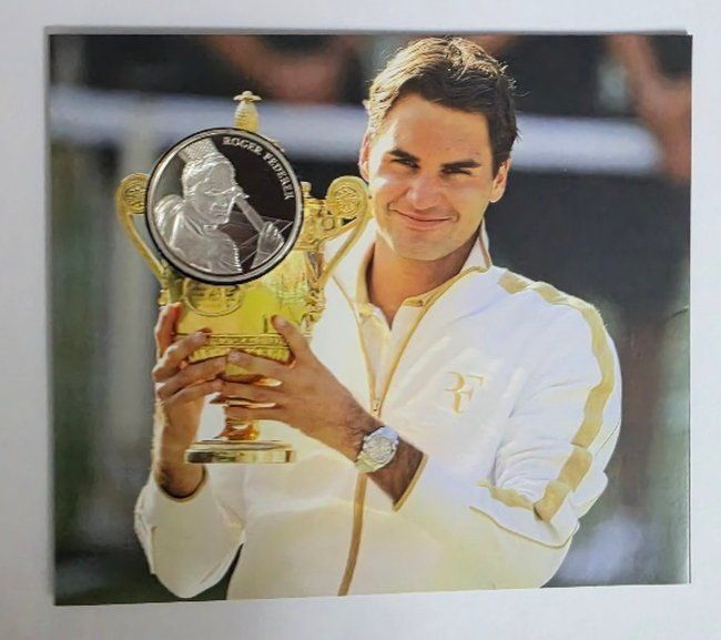 Tutti le monete: Roger Federer Folder 20.- Fr. Silbermünze – Nuovo e nell'imballaggio originale da Caslano venduto da Pspidi 1