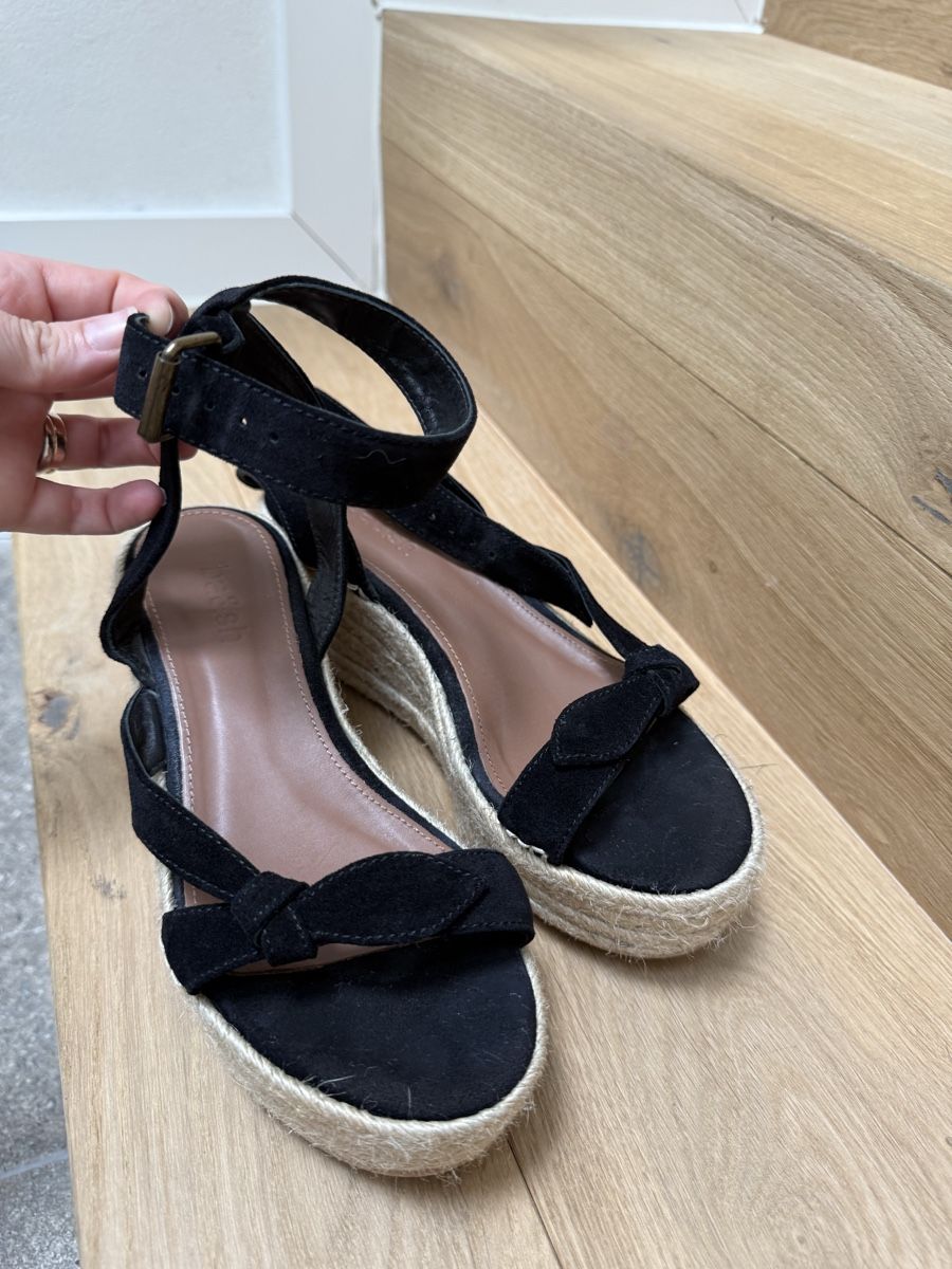 Ba&Sh Damenschuhe: Bash platform sandals size 36, worn twice – Gebraucht aus Echichens von Lorevitto 1