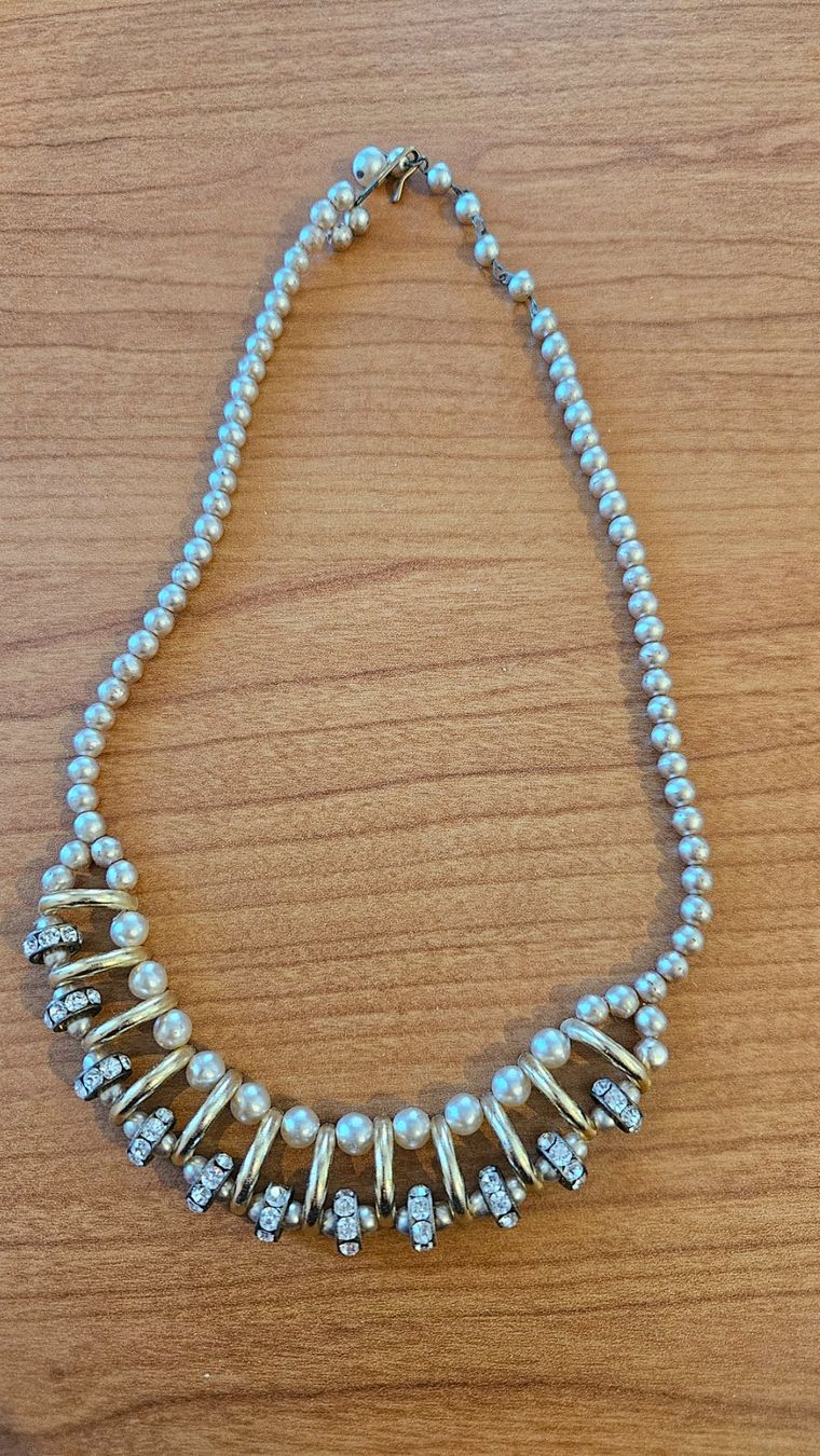Ketten: Collana bigiotteria molto particolare – Gebraucht aus Melano von H-Sara