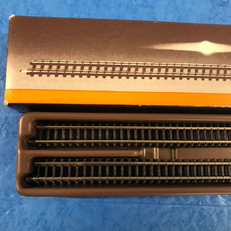 Märklin Spur Z 8594 Gleis gerade 660 mm Kaufen auf Ricardo