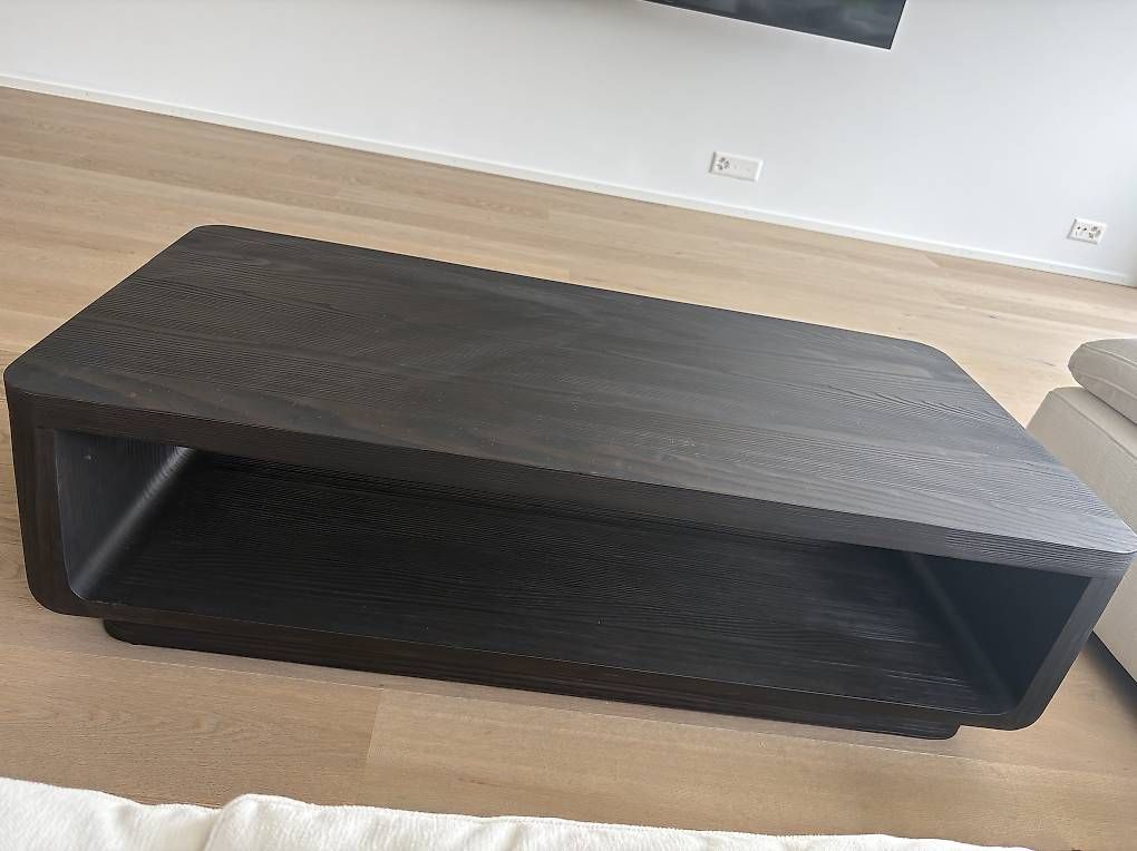 Tavoli: Restoration Hardware Ciro Coffee table  – Nuovo e nell'imballaggio originale da Herrliberg venduto da jil_y77h