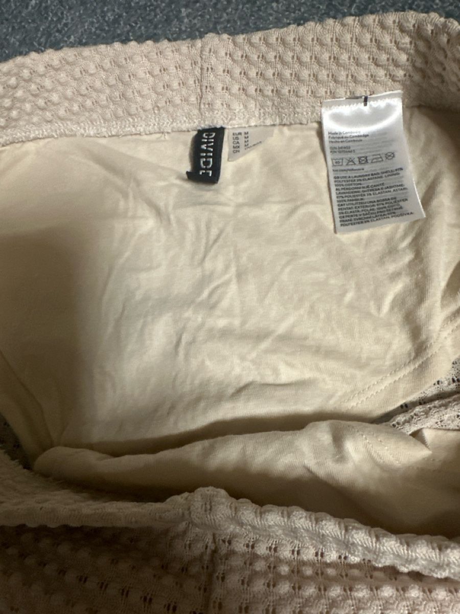 H&M Pantalons: Strandhose beige Gr M – Neuf (Voir description) à Baltschieder par YmroBe 2