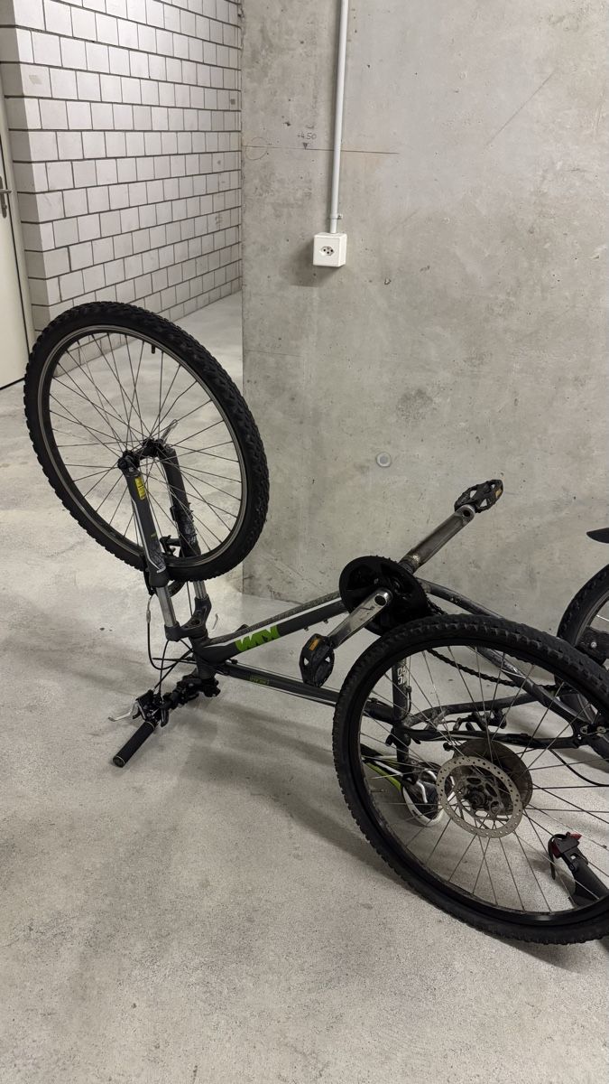Biciclette: Bicycle accessories: rear rack, basket, mudguards – Usato da Winterthur venduto da Kevin.Prandini 2