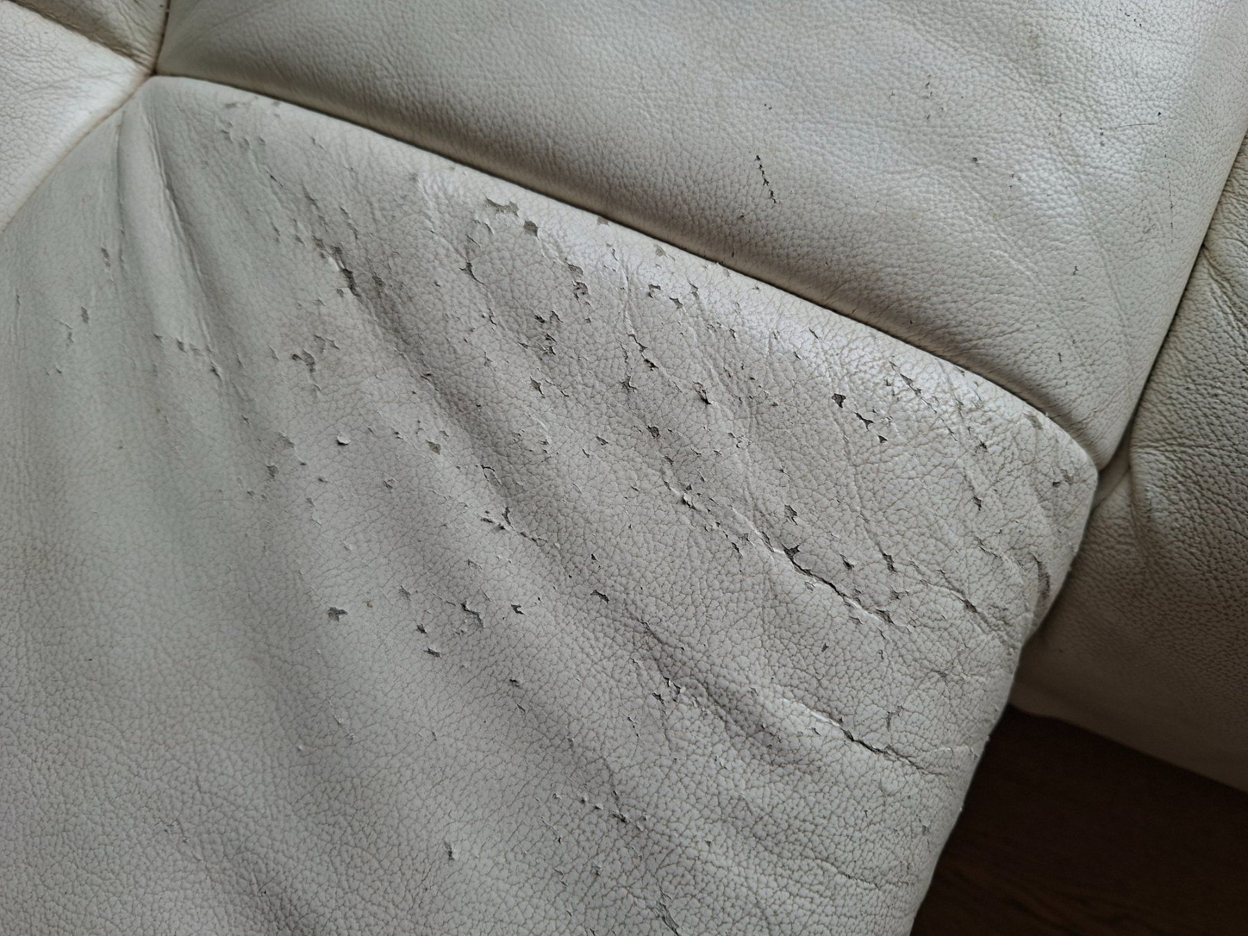 Divani: Sofa Leder Weiss – Usato da Hämikon venduto da gas_nd2n 3