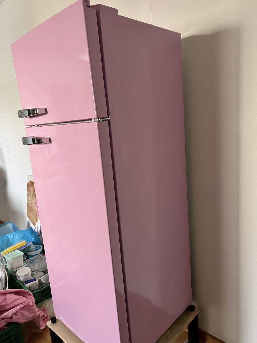 Frigoriferi: Kühlschrank mit TK-Fach pink – Usato da Birmensdorf ZH venduto da Silv1 1