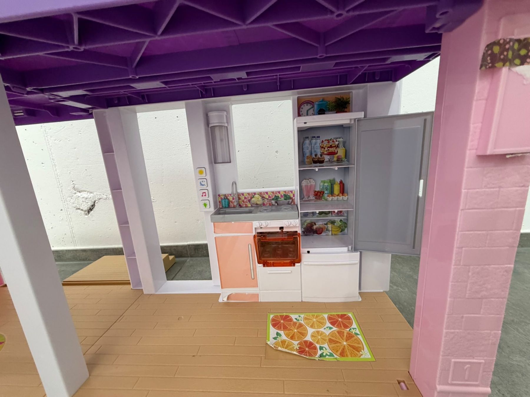Barbie Puppenhäuser & -möbel: Barbie Haus 30.- – Gebraucht aus Richterswil von Elisa_810 5