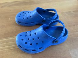 Kinder Clogs Grösse 33, blau guter Zustand
