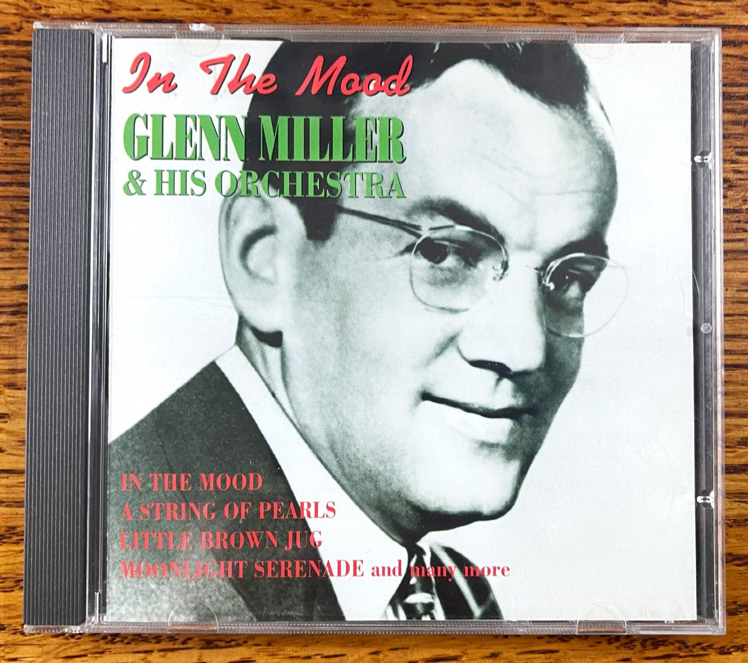 CD: GLENN MILLER: In The Mood CD – Usato da Oftringen venduto da Vucki