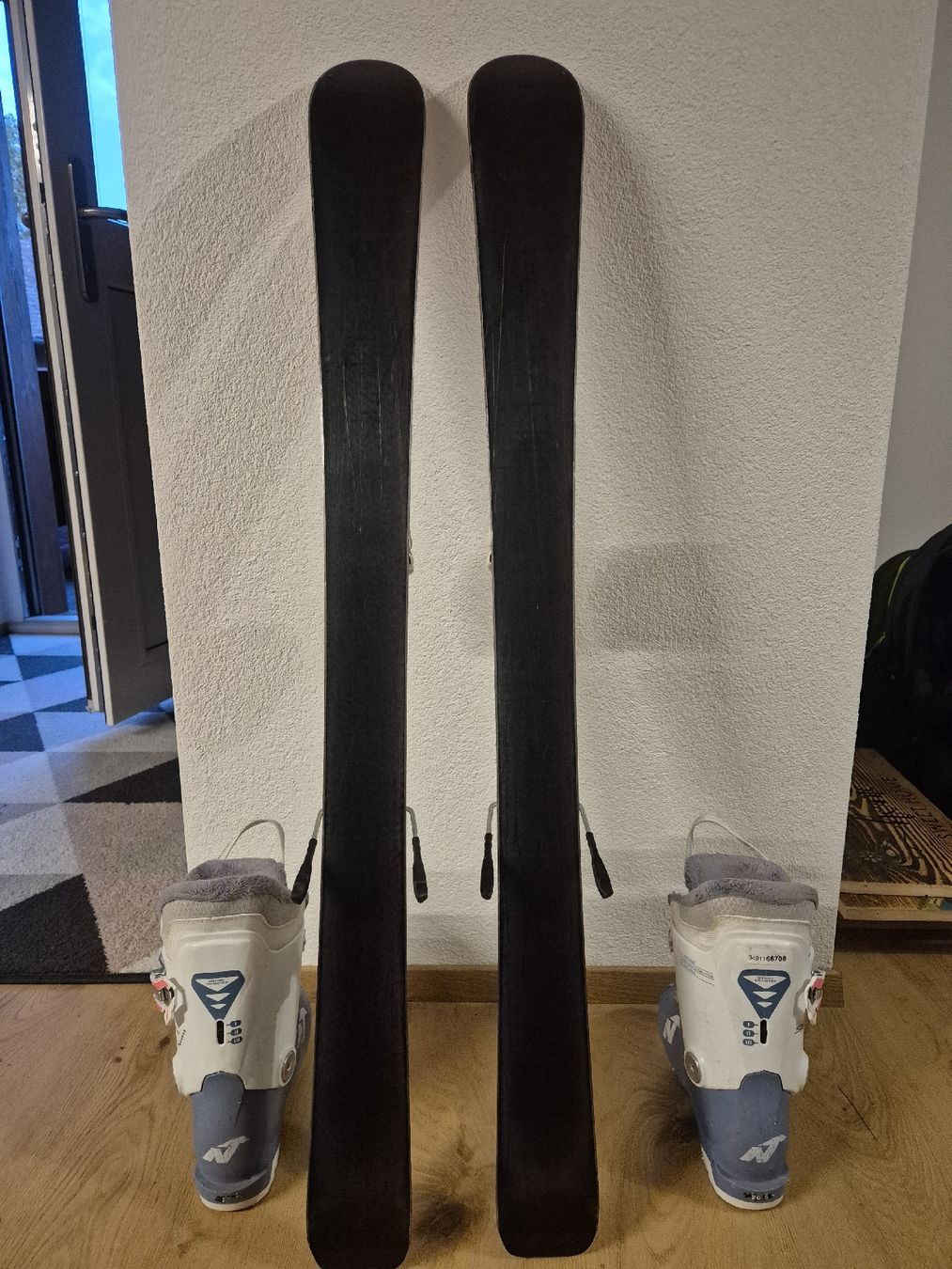 Sci: Ski mit Skischuhe – Usato da Thierachern venduto da nat3634 1