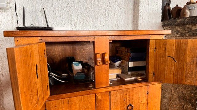 Commodes: Mobile rustico, alto come un comò – D'occasion à Riva San Vitale par lba_5qcr 7