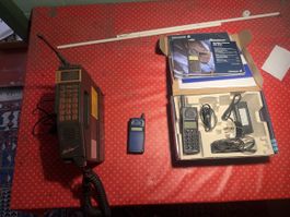 Ericsson Mobiltelefon Konvolut GH 688 und HotLine Set