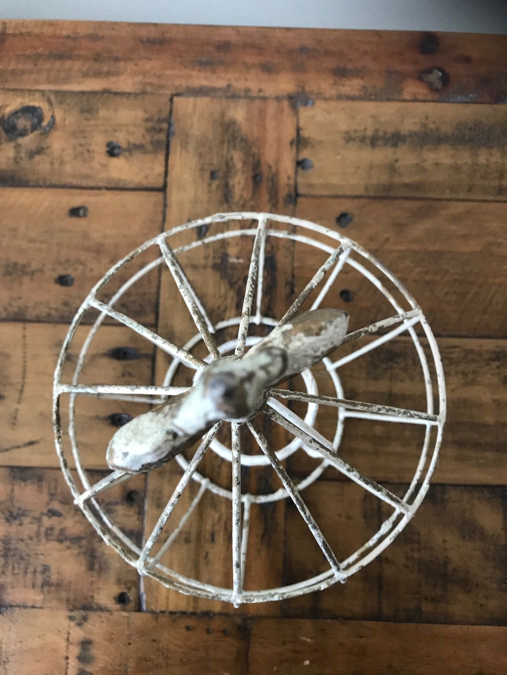 Tutte le decorazioni: Deko Metallkäfig mit Fleur de Lys – Usato da Rapperswil SG venduto da cosiba01 2