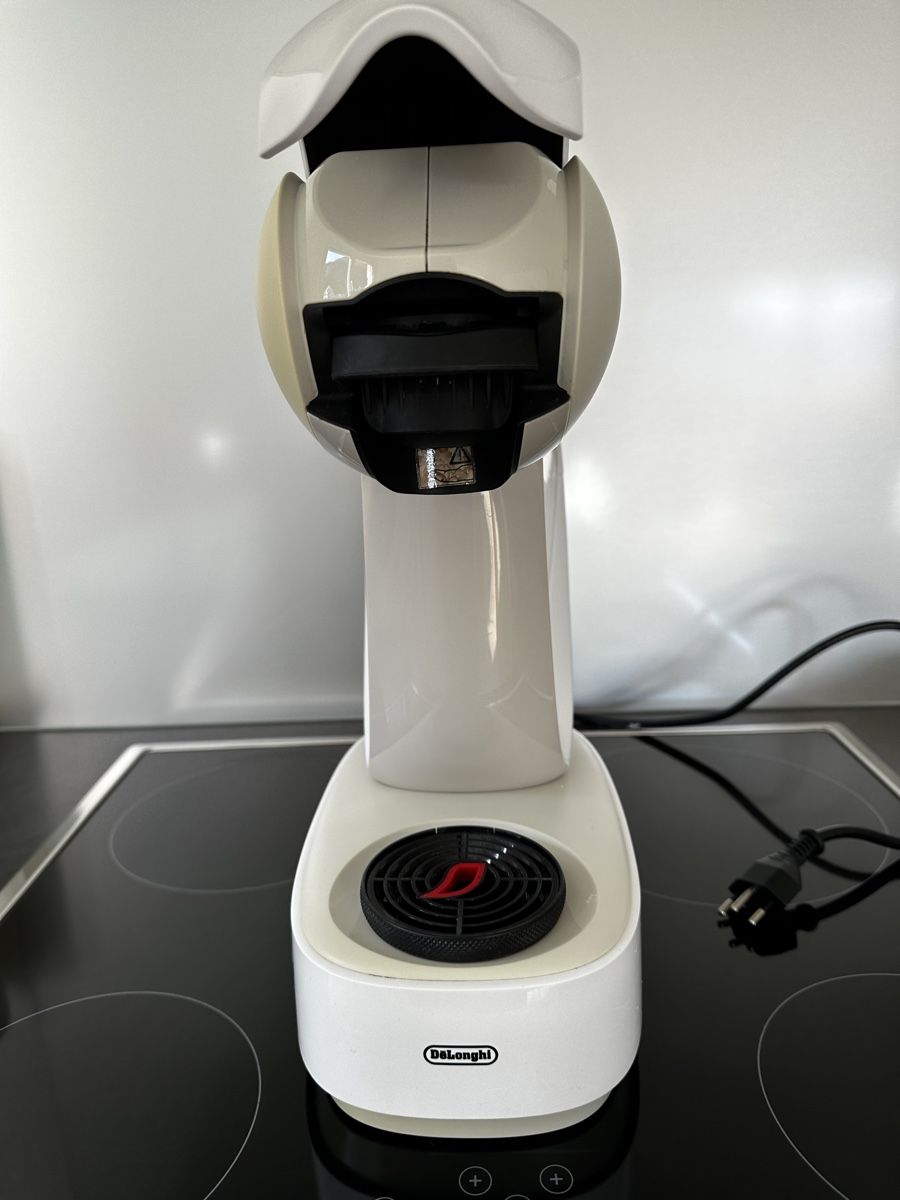 Macchine per caffè & Macchine per espresso: Machine à café Nescafé Dolce Gusto – Usato da Grône venduto da Amte73