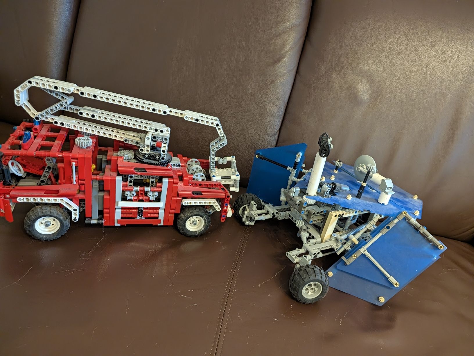 Lego Kit di costruzioni: Lego Technic Feuerwehr und Mars Rover Set  – Usato da Chur venduto da FreakofRarity 2