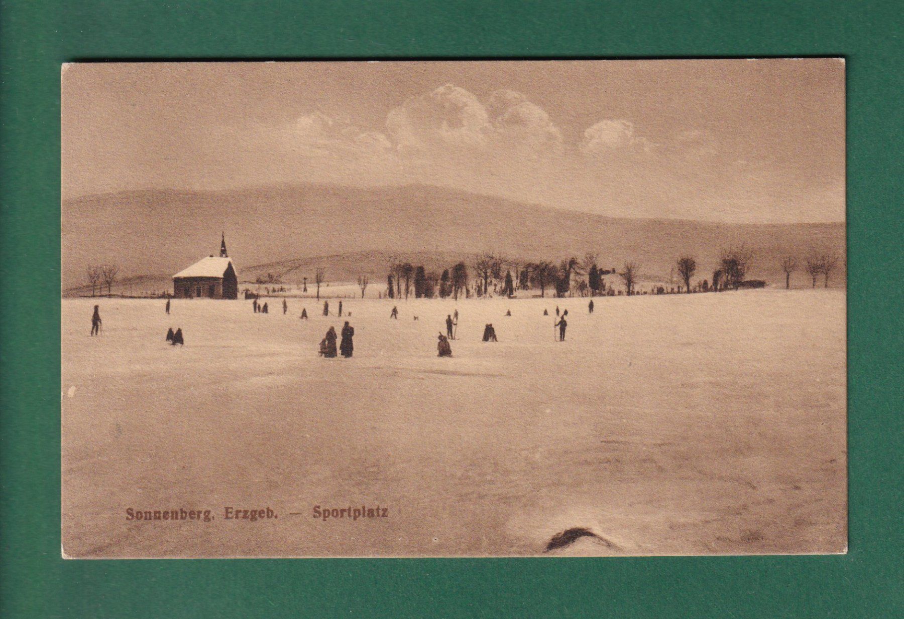 Ansichtskarten: SONNENBERG - Erzgeb. - Sportplatz – Gebraucht aus Pully von nicecards-shop