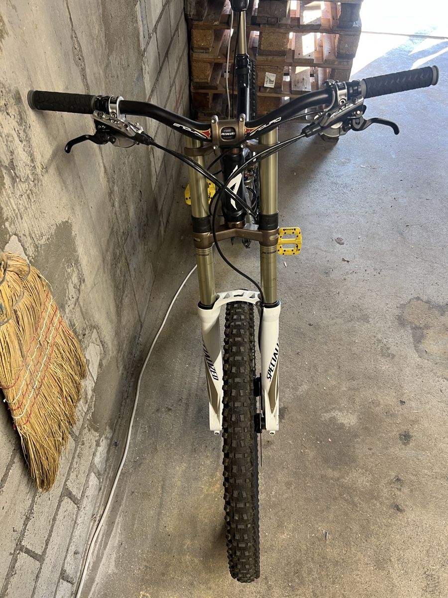 Specialized Velos: Specialized Fahrrad Enduro (Fully) – Gebraucht aus Zug von  1