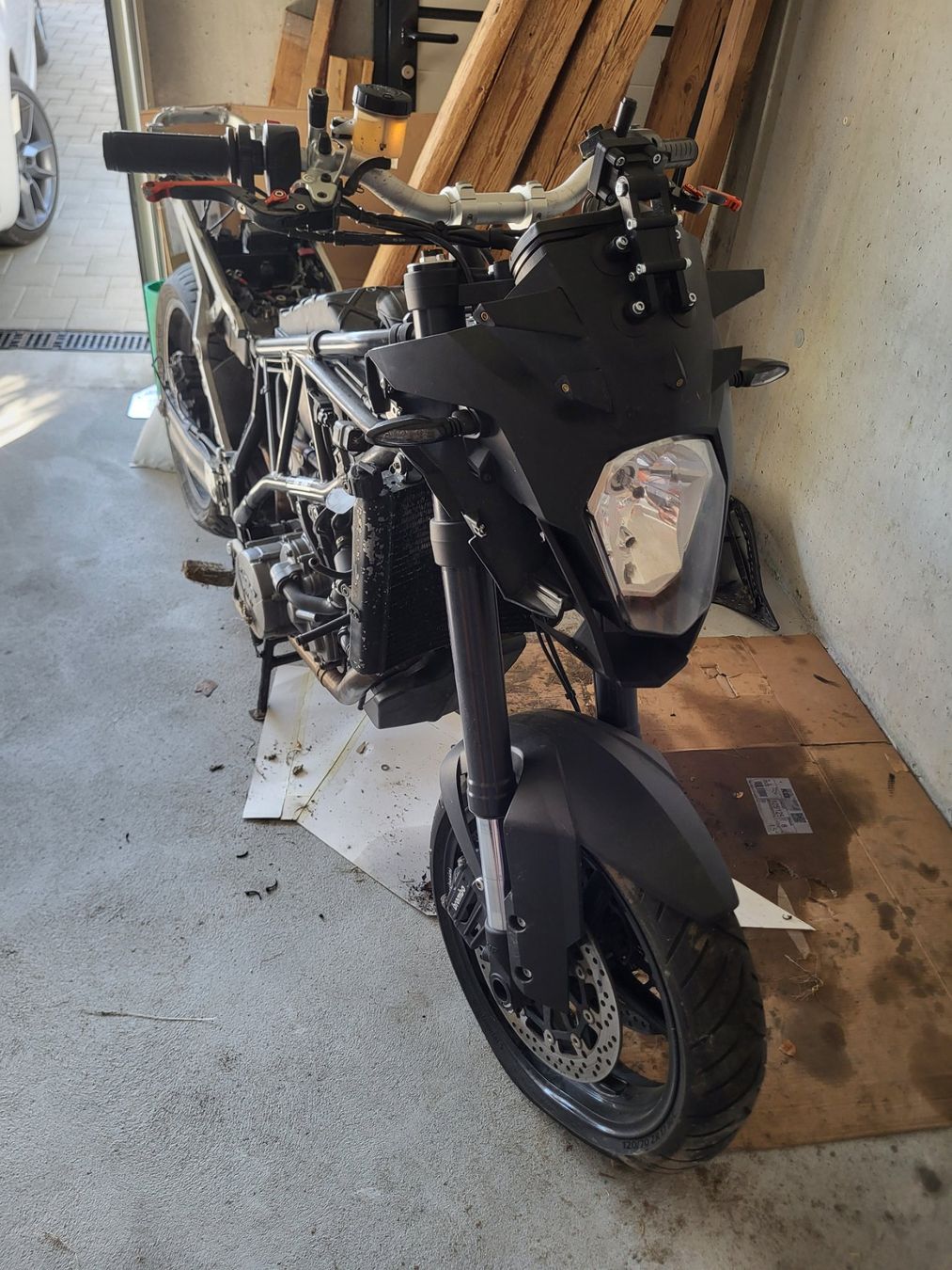 KTM Strada: Unfall KTM990SMT mit 64455km – Difettoso da Bettwil venduto da Phippi93 1