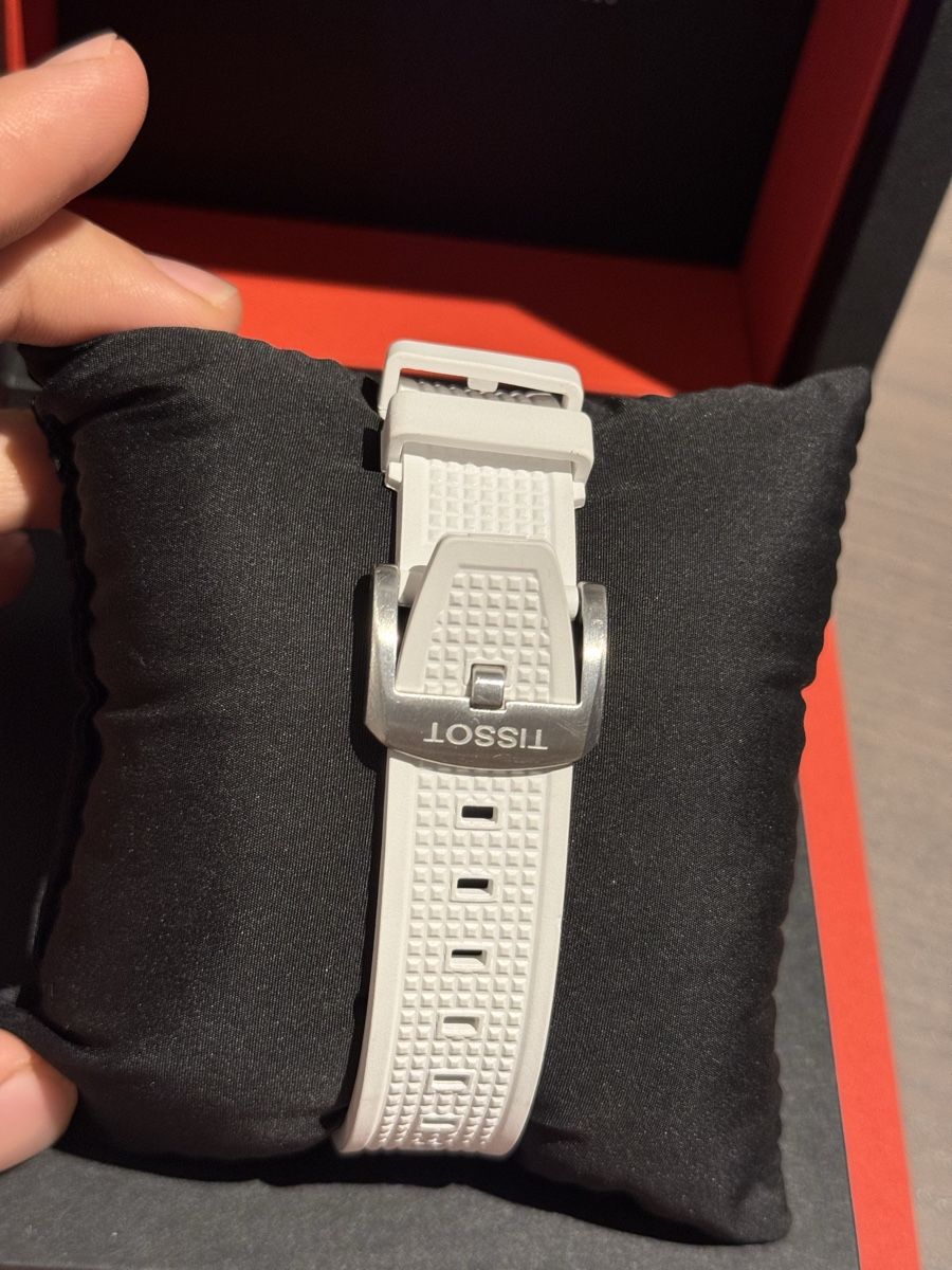 Tissot Montres: Tissot Prx 40 mm blanc – Neuf (Voir description) à Morges par gde_q2s2 4