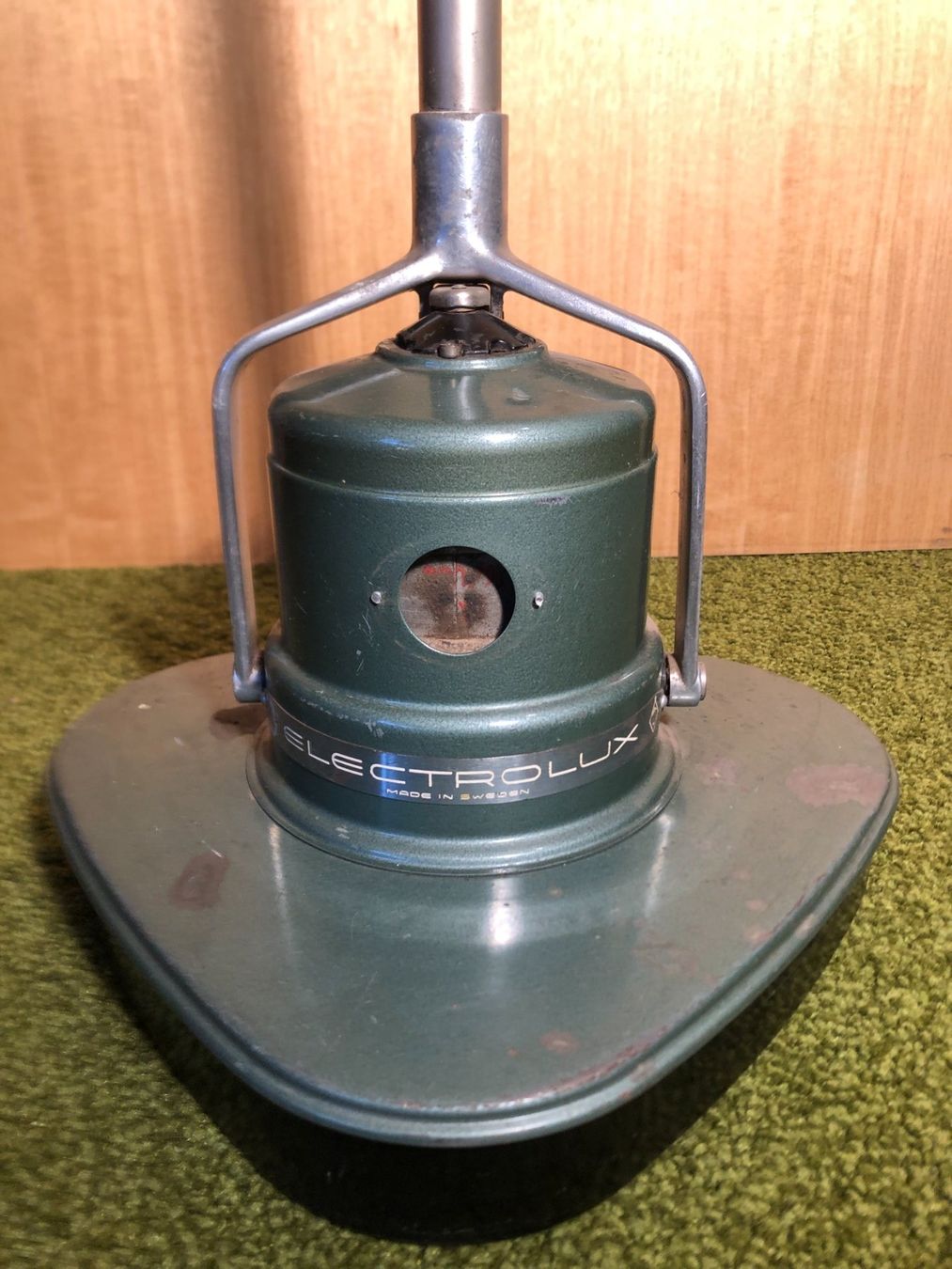Tutte le macchine: Vintage polisseur de sol ELECTROLUX B6 – Difettoso da Saignelégier venduto da Dubois_Vintage