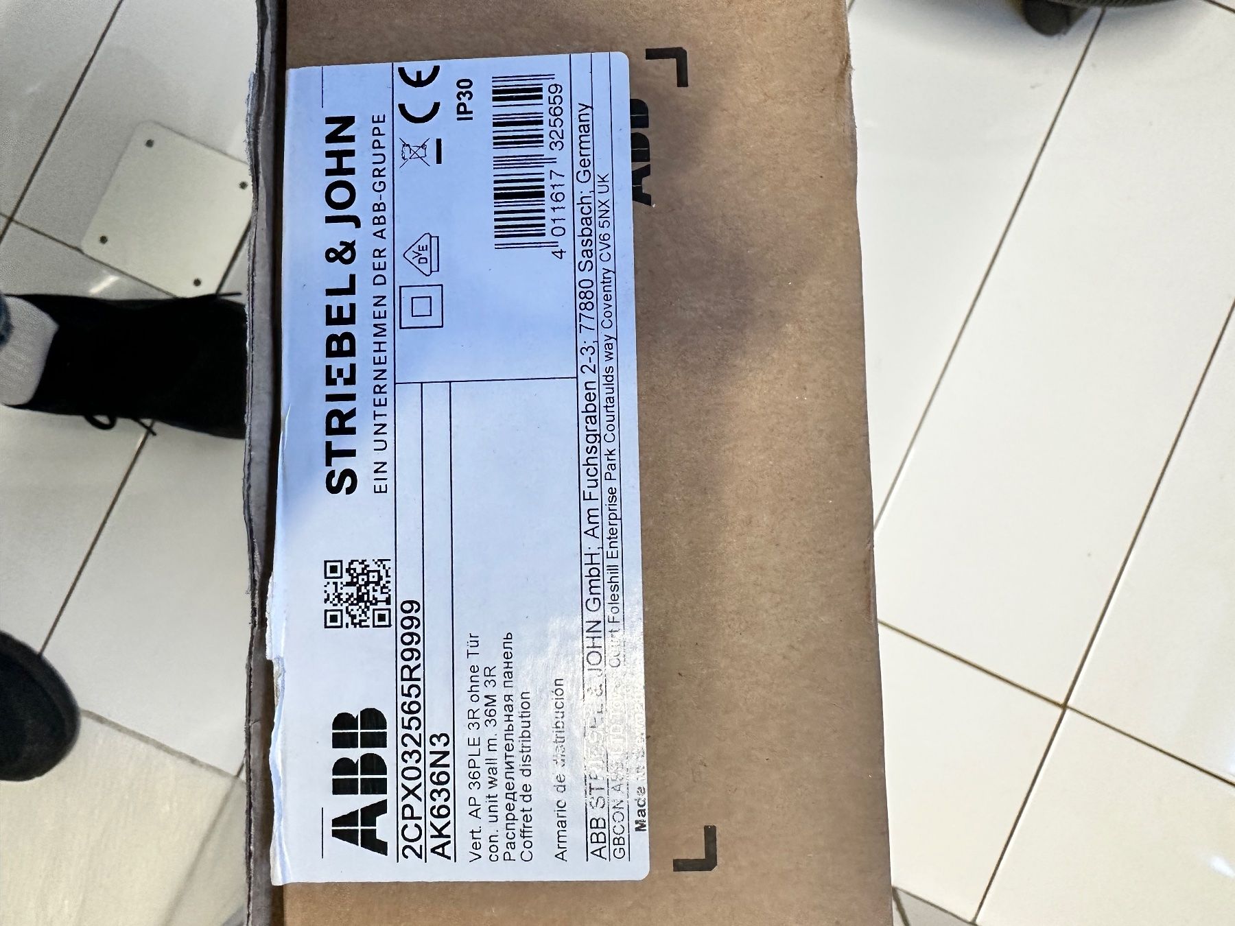 Hager Alimentazione elettrica: ABB AP Verteiler 3 Reihen – Nuovo (secondo la descrizione) da niederhasli venduto da rami016