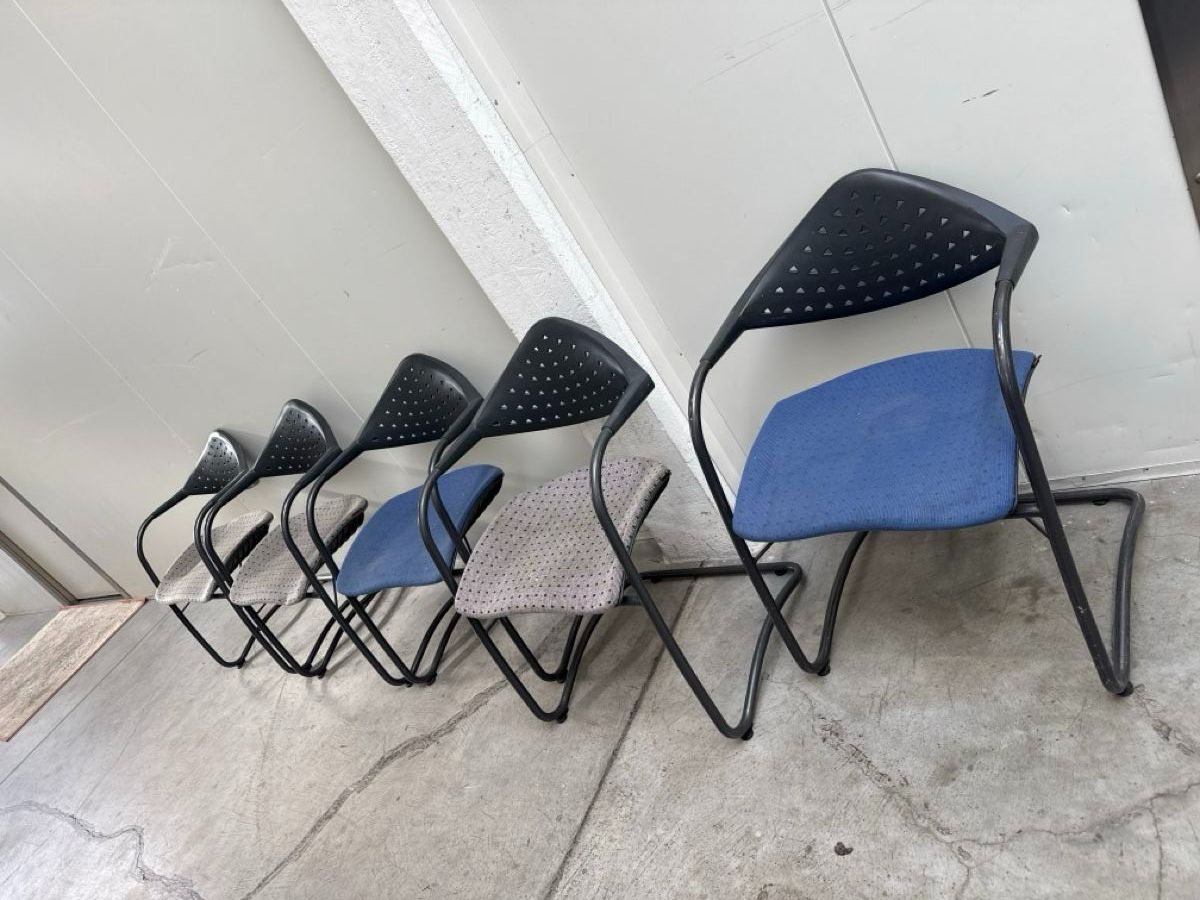 Sitag Sedie: Sitag Besucherstühle – Usato da St. Gallen venduto da MSMoebelhandel