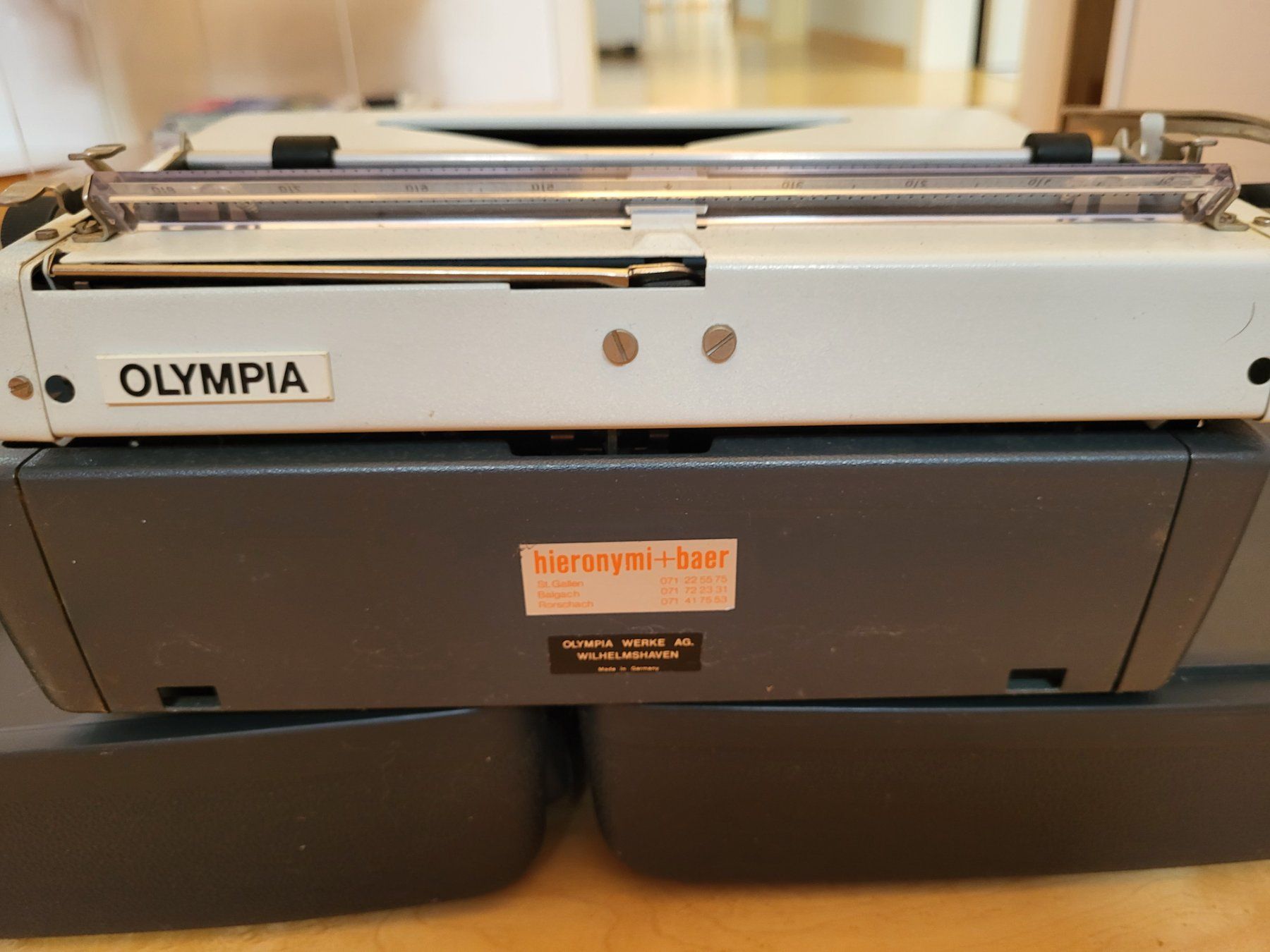 Macchine da scrivere: Schreibmaschine OLYMPIA - mechanisch – Usato da Rorschacherberg venduto da samui57 2