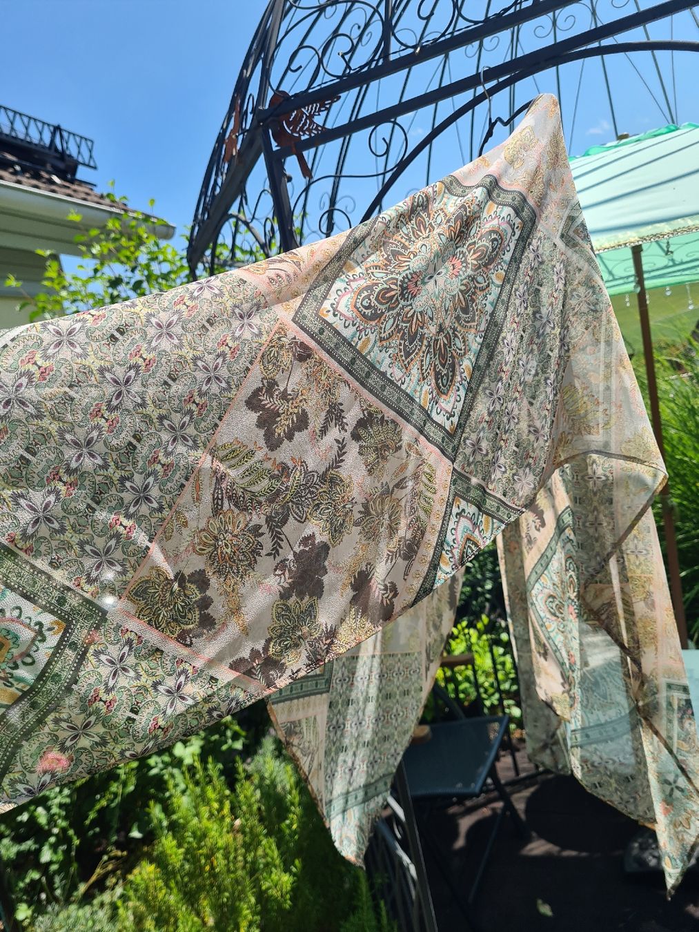 Tuniche: Tunika Patchwork Muster Damen Einheits Grösse guter Zustand – Usato da Dussnang venduto da Mak13 1