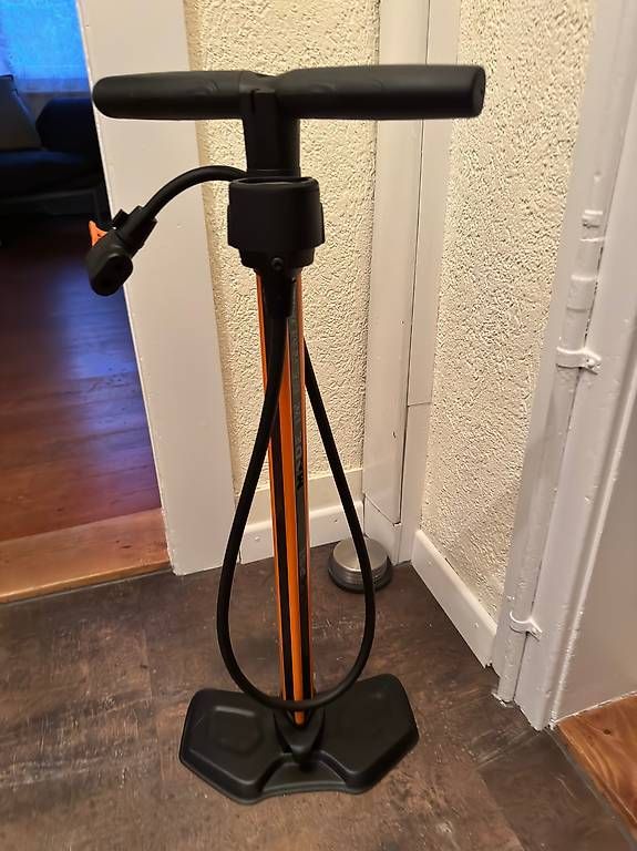 Pumpen: Velopumpe Airworx 10.0 – Neu (gemäss Beschreibung) aus Unterkulm von ciro07