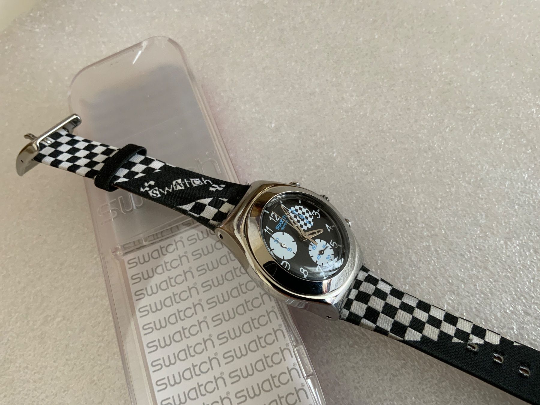 Swatch Orologi: Swatch Irony Midi Chrono PIT LINE - ungetragen – Nuovo e nell'imballaggio originale da Wettswil venduto da rotonda 5