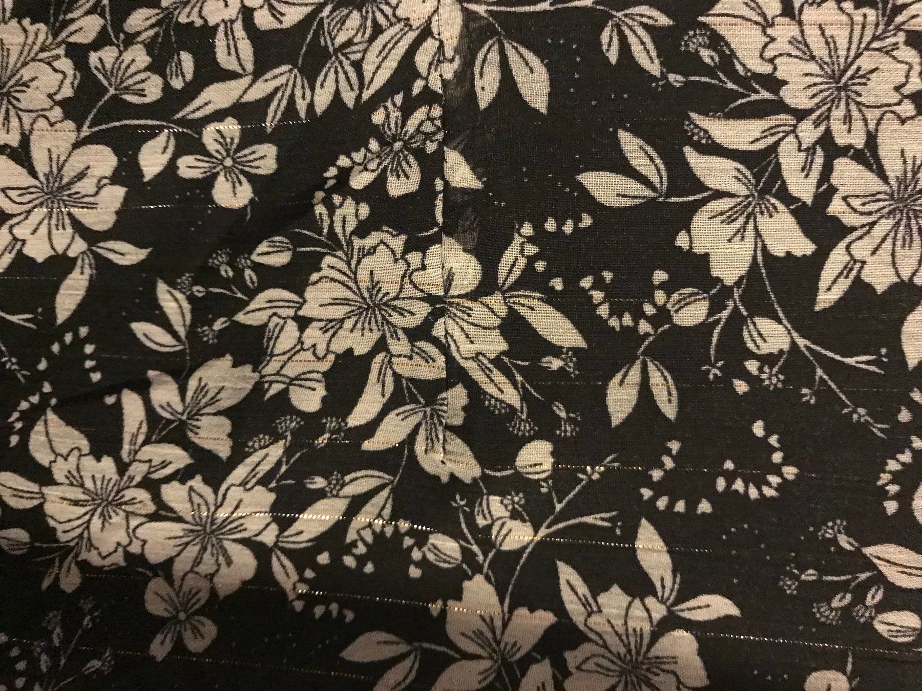 Vestiti: kurzes luftiges Kleid mit Blumenmuster – Usato da Freudwil venduto da Feenland2010 1