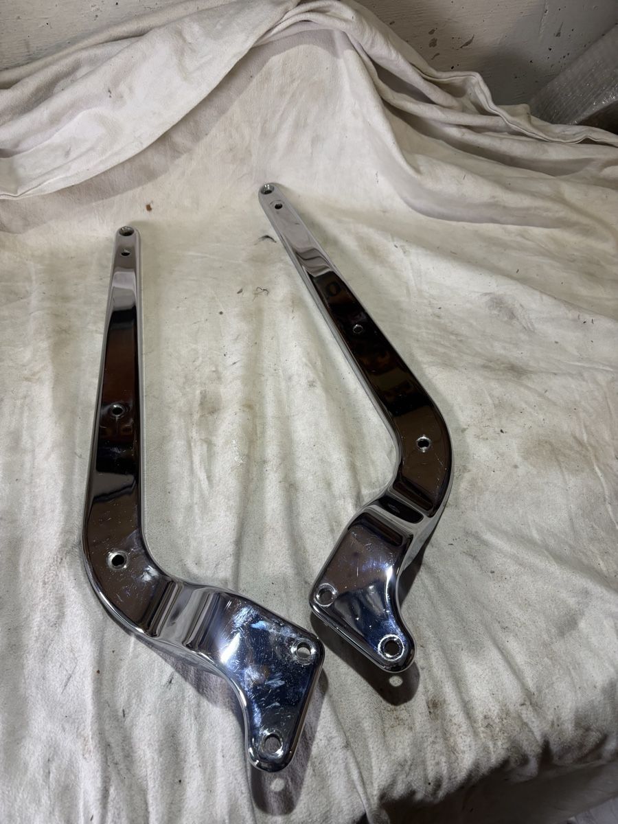 Harley-Davidson Tutti i ricambio per moto: Harley Davidson Fenderstruts – Usato da Schötz venduto da Harley35 1