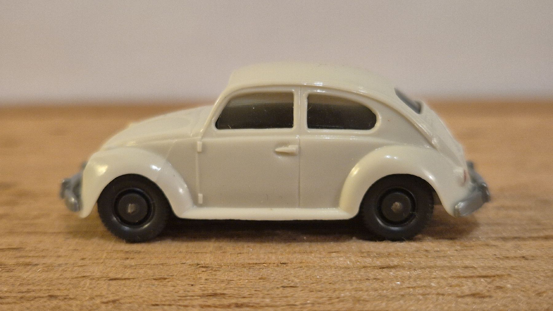 Wiking Modellautos: VW Käfer Typ 5 von Wiking in perlweiss – Gebraucht aus Uznach von Katinka83 6
