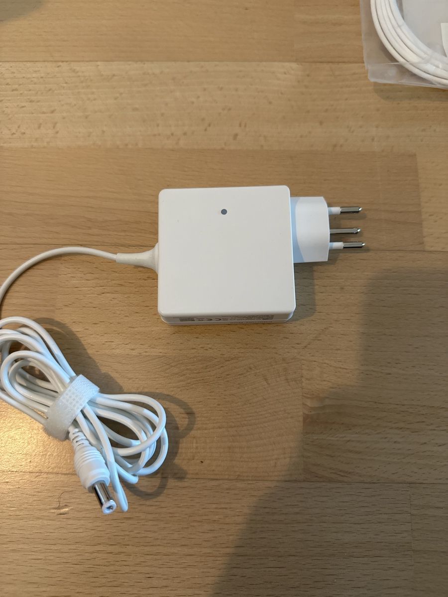 Swisscom Modem & Router: Swisscom Internet Box 4 – Usato da Basel venduto da Pnokia 2