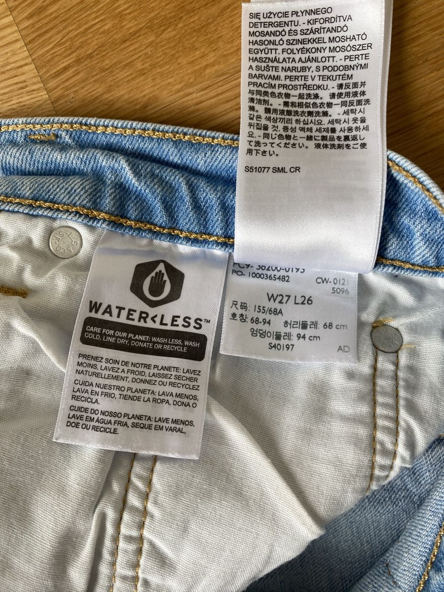 Jeans: Levi’s light jeans – Usato da Zürich venduto da sch_775c 4
