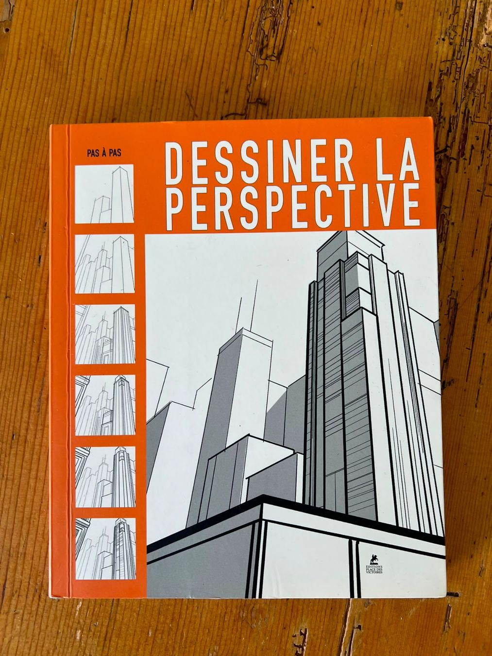 Hub & Switch: Dessiner la perspective – Usato da Zürich venduto da lisitsyna