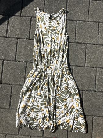 Vivance Kleid mit Blätterdruck Groesse 34 neuwertig 