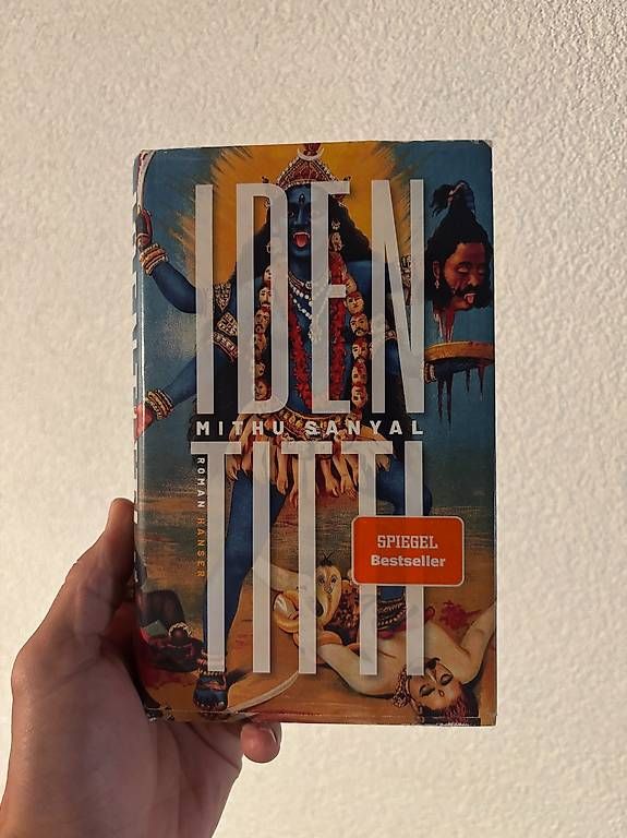Libri: Roman "Identitti" – Usato da Münchenbuchsee venduto da MCJoey