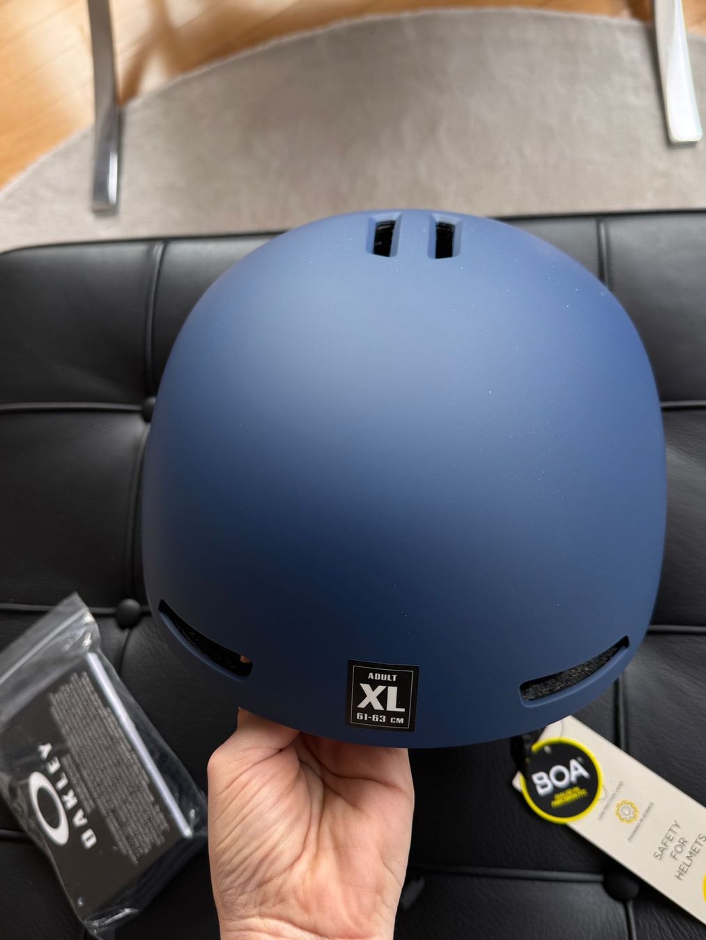 Oakley Caschi: Oakley mod1 Pro Ski helm neu/unbenutzt – Nuovo e nell'imballaggio originale da Zürich venduto da giovaski 3