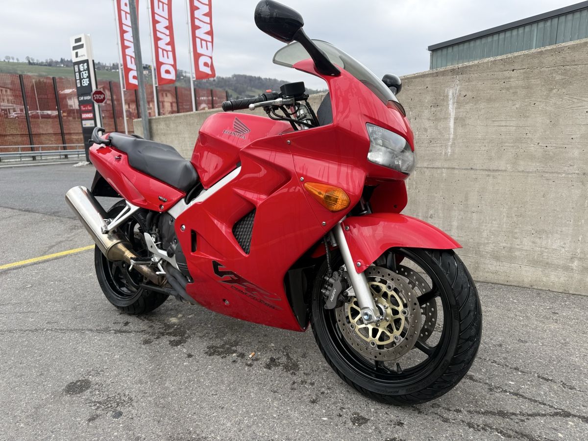 Honda Strasse: HONDA VFR 800 FI - 34 Kw – Gebraucht aus Vucherens von Chexbres69 1