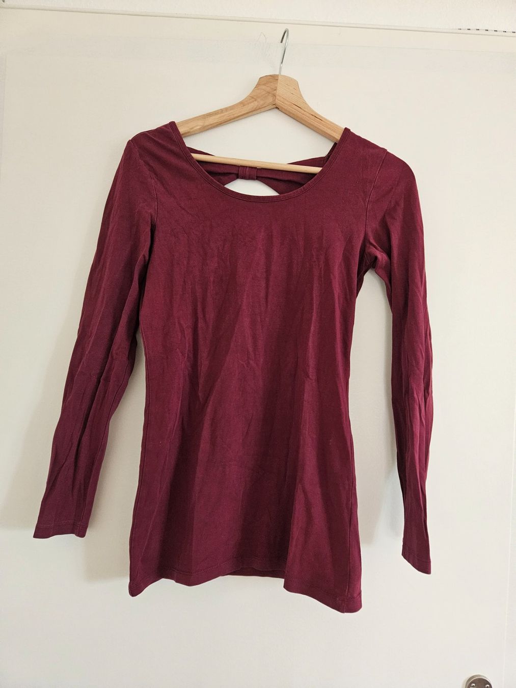 Tops: Oberteil mit langen Ärmeln dunkelrot Gr.36 – Gebraucht aus Schaffhausen von sabrina915