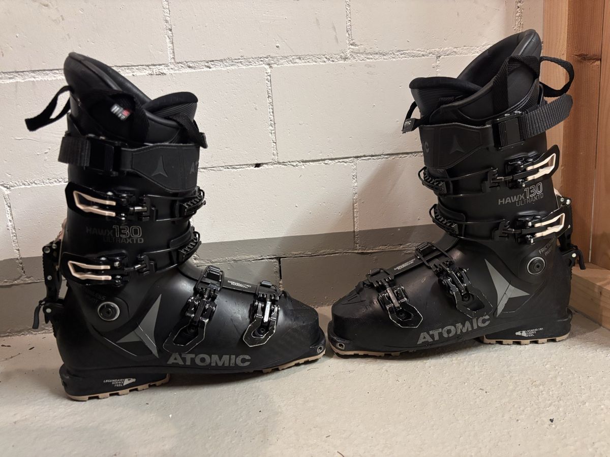 Herrenschuhe: Atomic Skischuhe, Hawk Ultra 130, Grösse 28/28.5 – Gebraucht aus Glarus von H_O_GL 2