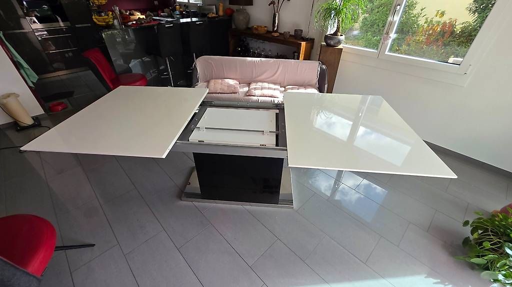 Tables: Esstisch ausziehbar – D'occasion à Boswil par techno61 2