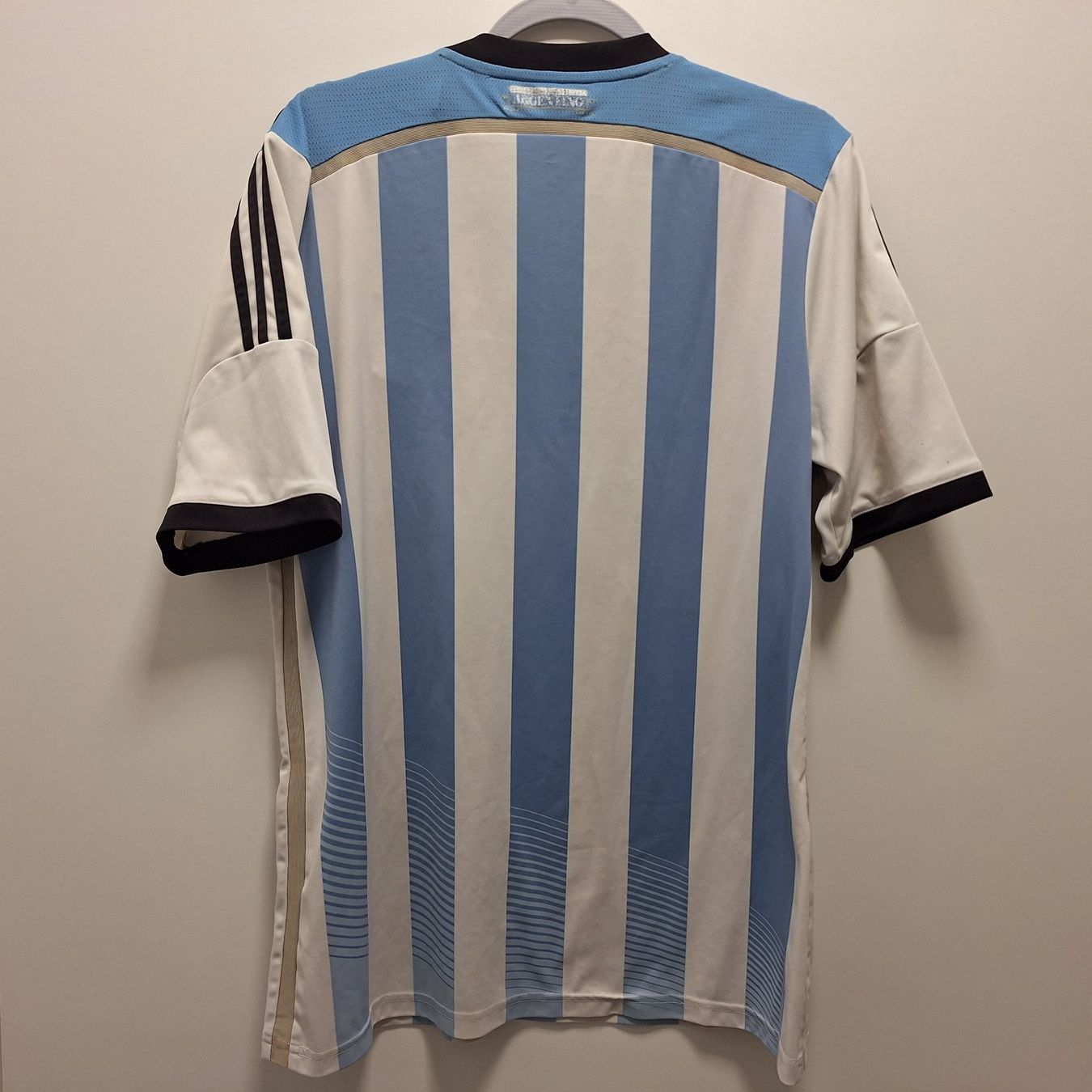 Adidas Canottiere & Pantaloni: Adidas Argentina  Mannschaft L  2014 – Usato da Bellinzona venduto da LA-ropa-de-Juan 1