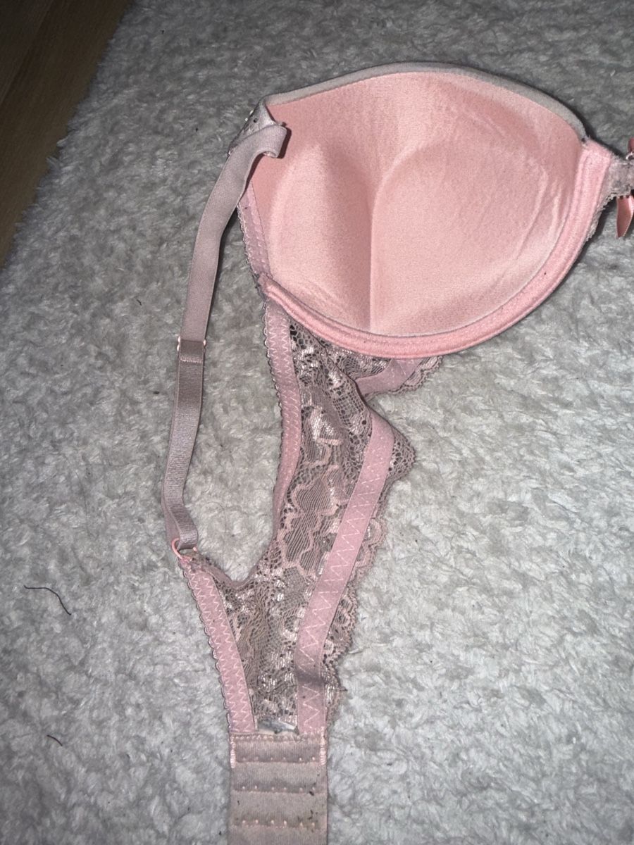 Altra biancheria intima: Rosa Spitze BH, Grösse 75B - Wunderschön & bequem! – Usato da Liestal venduto da isa_8y72 1