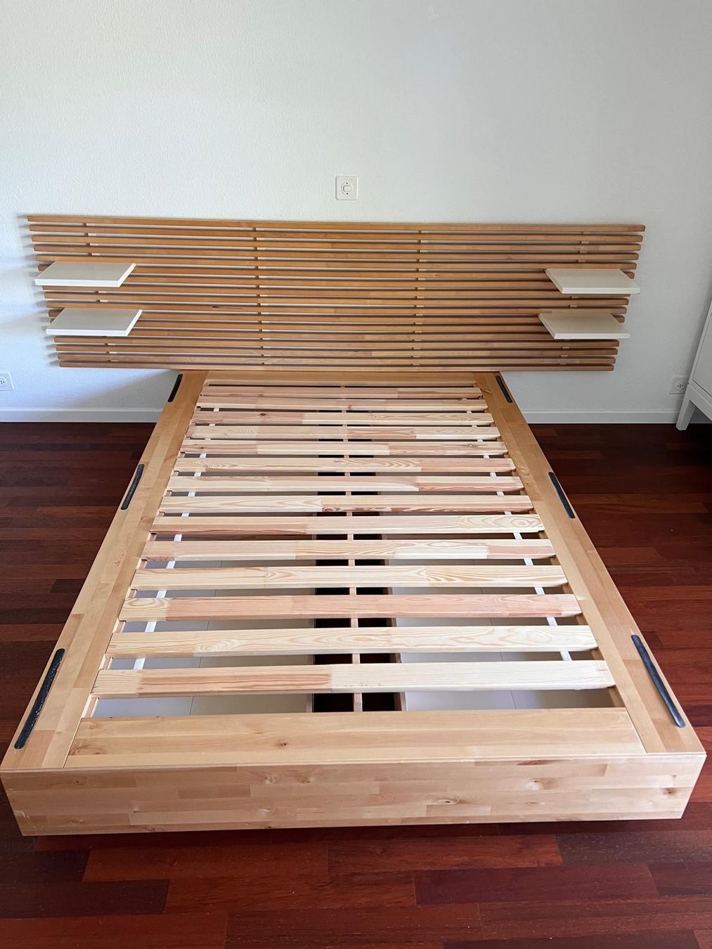 Ikea Betten: Bett Ikea Mandal 140x200 – Gebraucht aus Esslingen von LUKBOTH